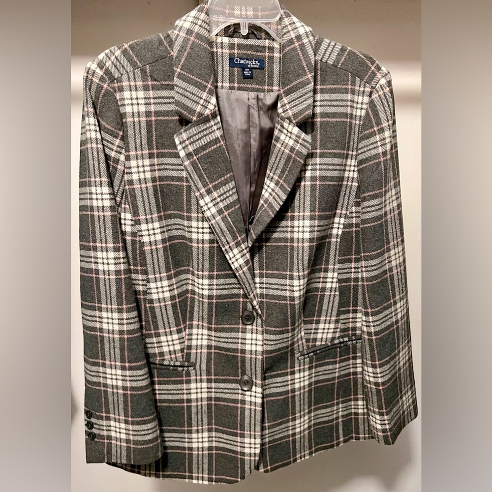 Chadwick’s of Boston Women’s Gray / Pink Plaid Blazer